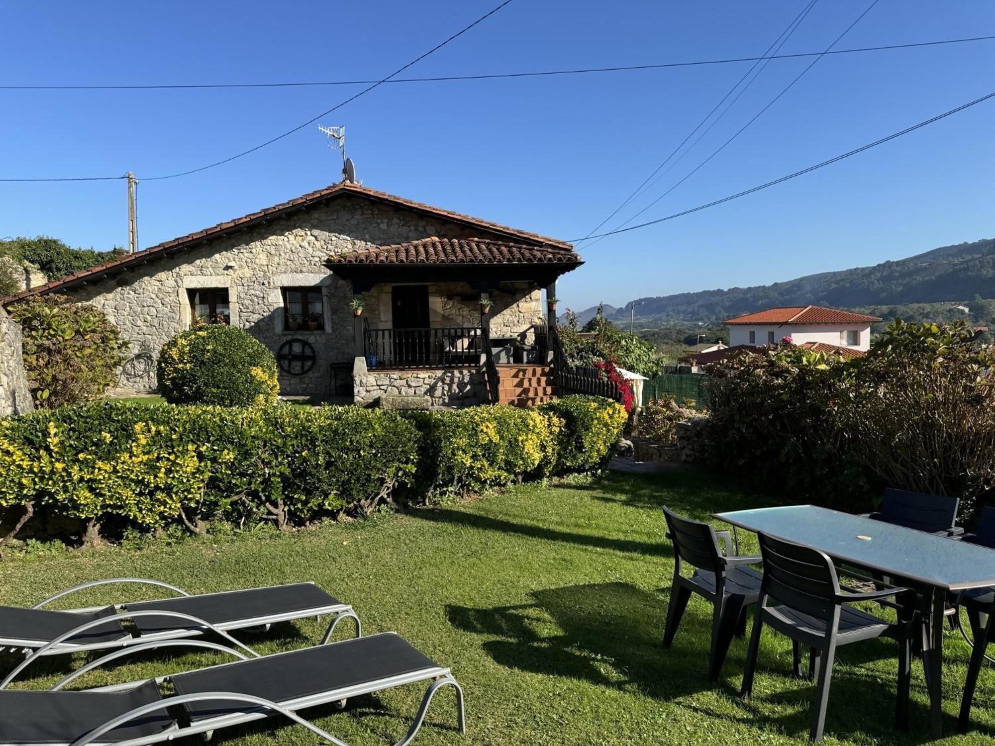 Casa Las Hortensias 2 Pendueles Llanes Eksteriør billede