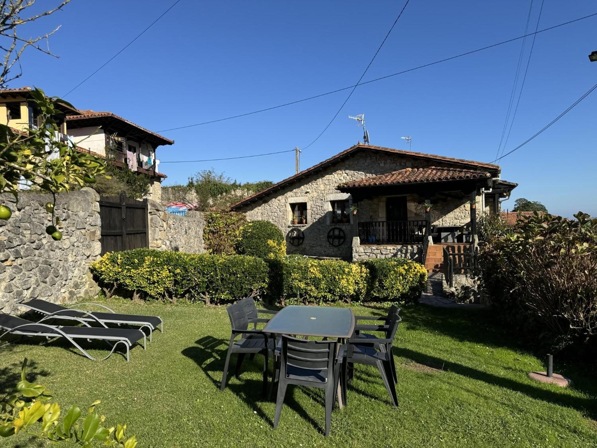 Casa Las Hortensias 2 Pendueles Llanes Eksteriør billede